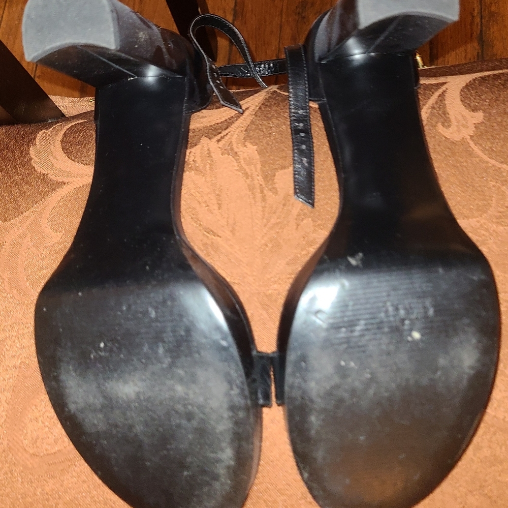 Shoes - Picture 3 of 3